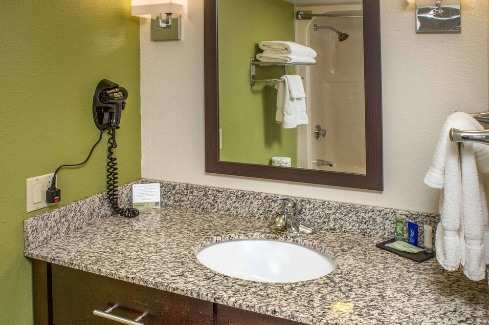 Photo of Bathroom in Big Chimney