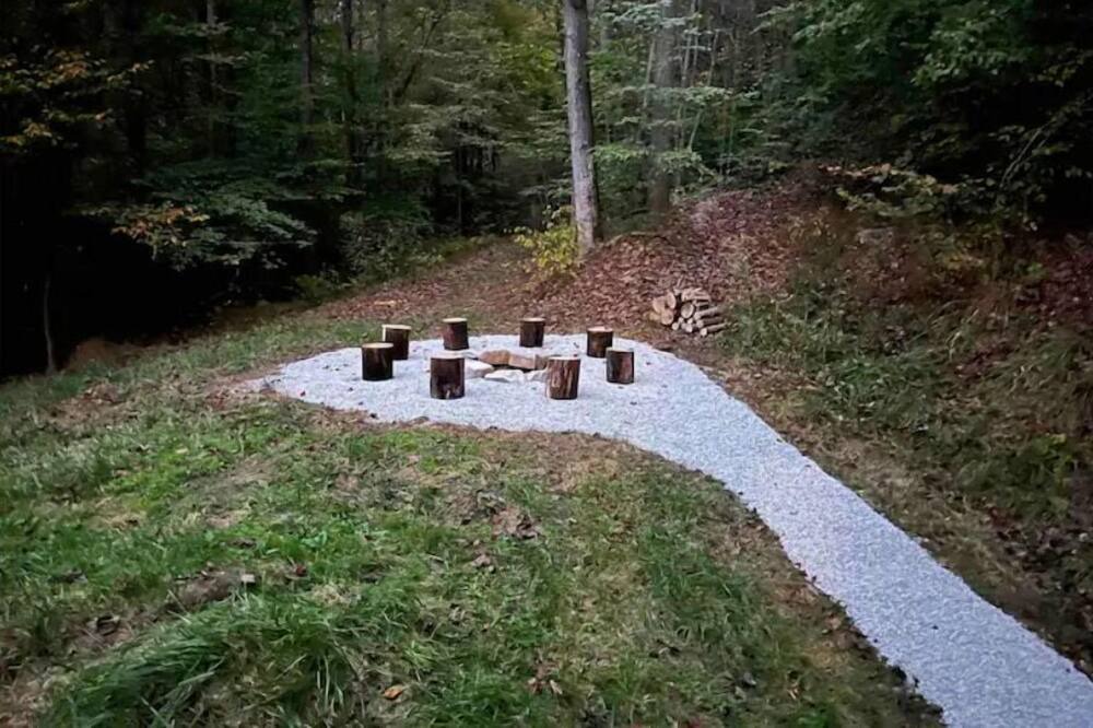 Photo of Outdoor in Campton