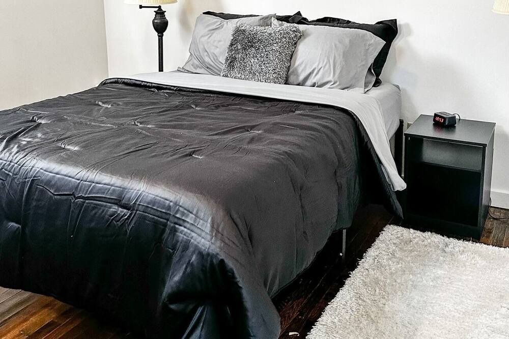 Photo of Bedroom in Betsy Layne