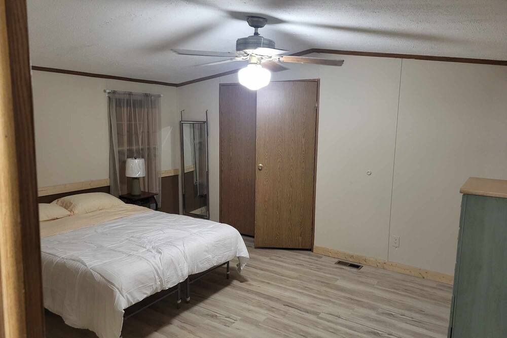 Photo of Bedroom in Blue Creek