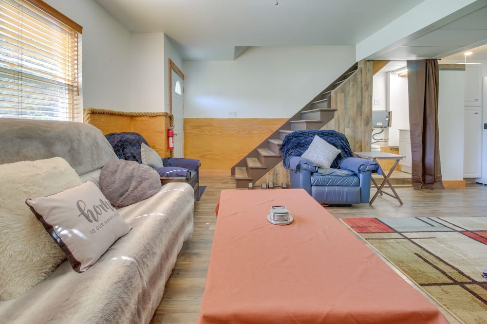 Photo of Livingroom in New Richmond
