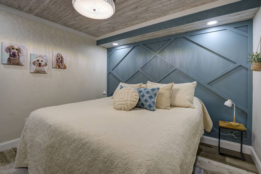 Photo of Bedroom in Jonesborough