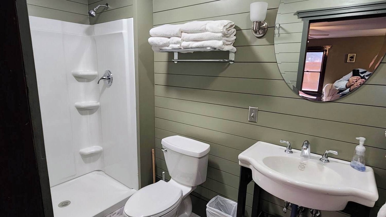 Photo of Bathroom in Matewan
