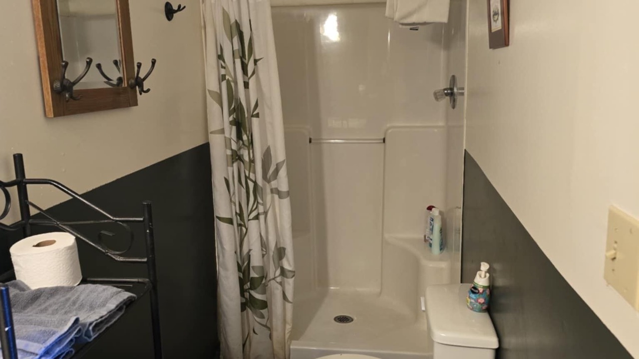 Photo of Bathroom in Matewan