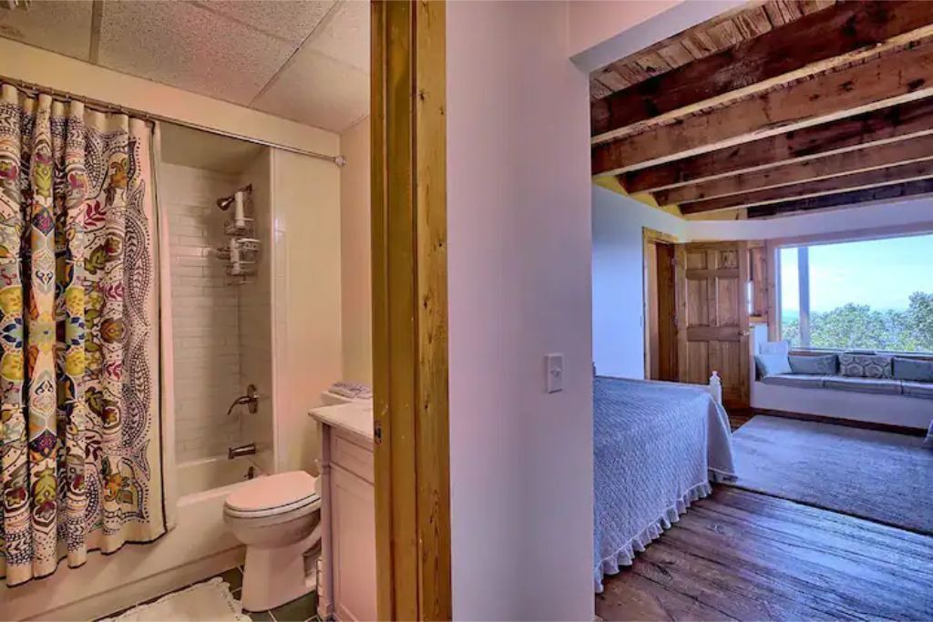 Photo of Bathroom in Zirconia