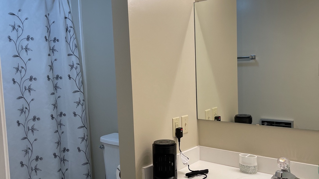 Photo of Bathroom in Newland