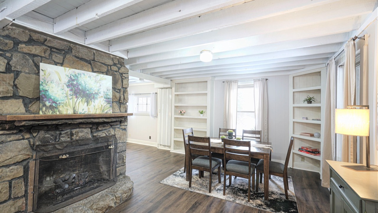 Photo of Livingroom in Leadsville