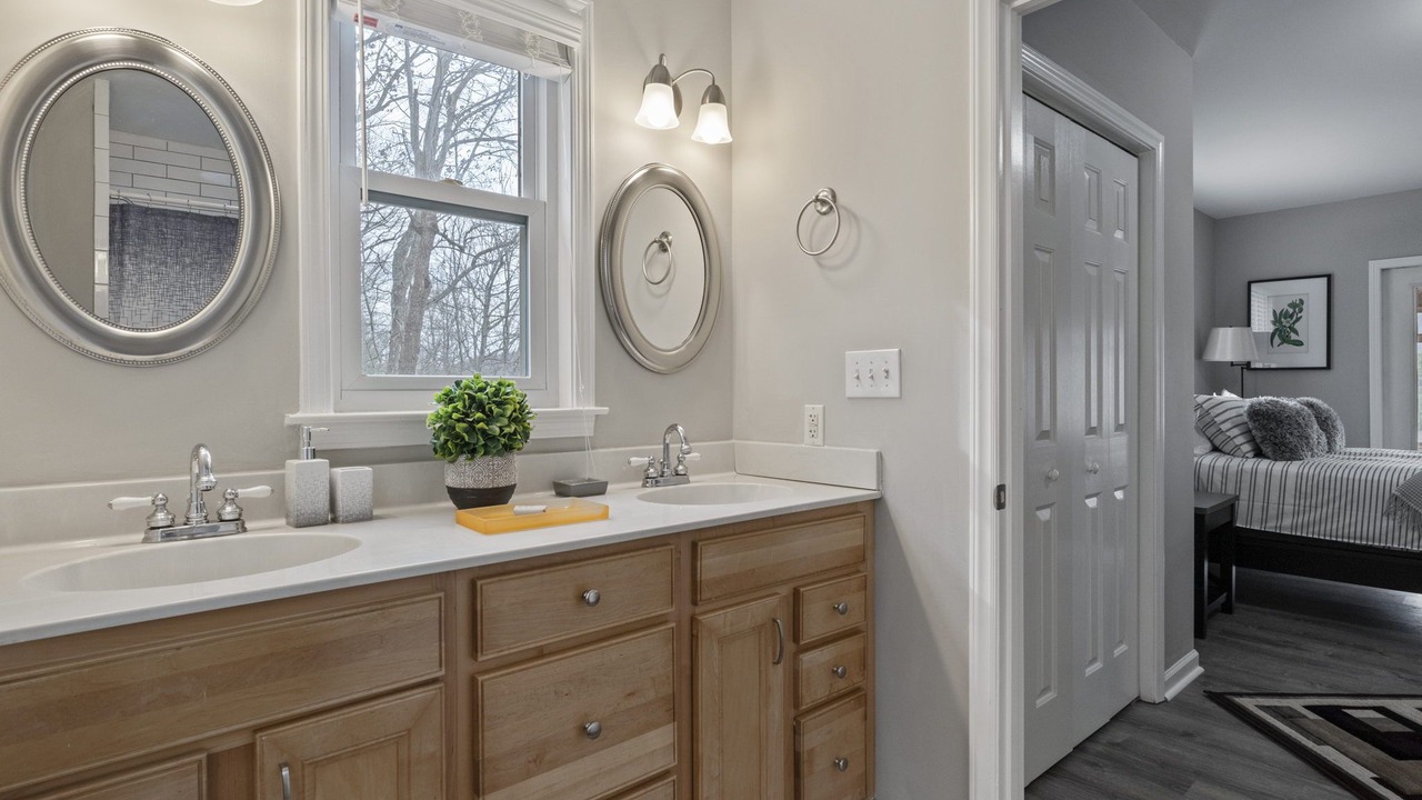 Photo of Bathroom in Swannanoa