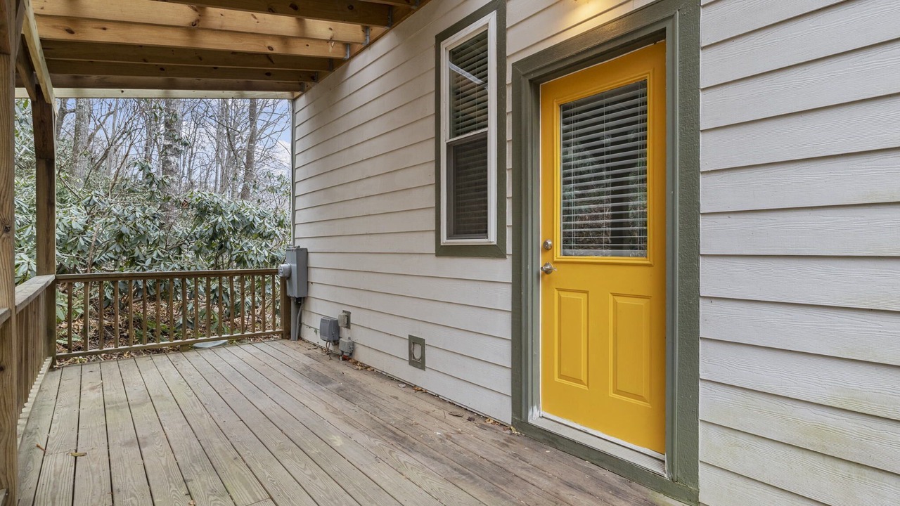 Photo of Patio Balcony in Swannanoa