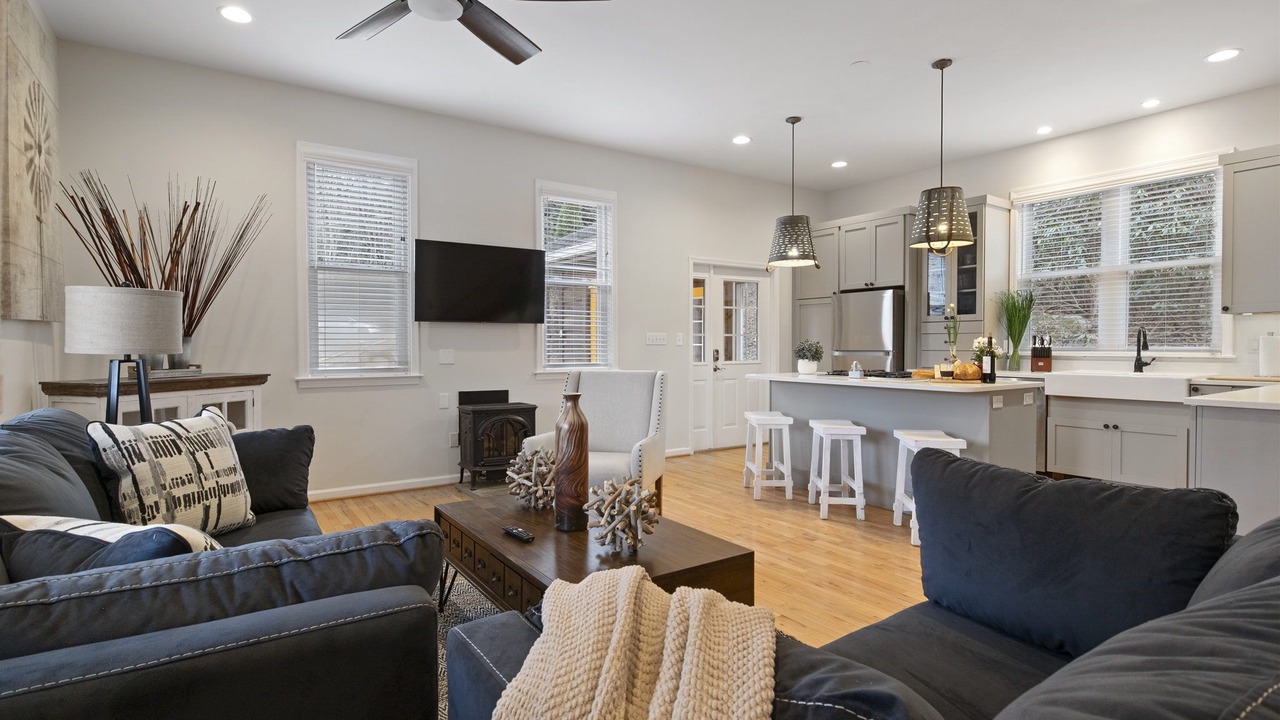 Photo of Livingroom in Swannanoa