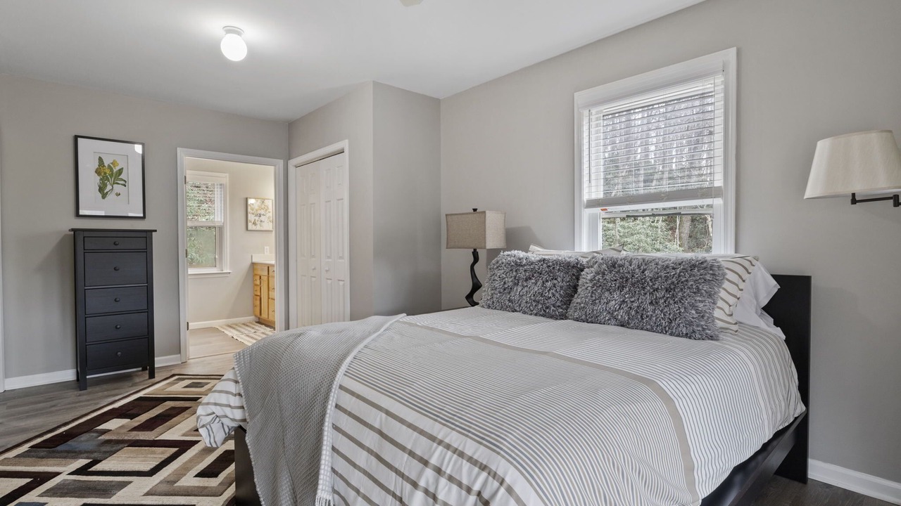 Photo of Bedroom in Swannanoa