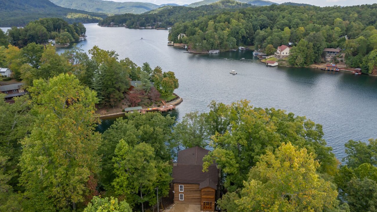 Photo of Others in Lake Lure
