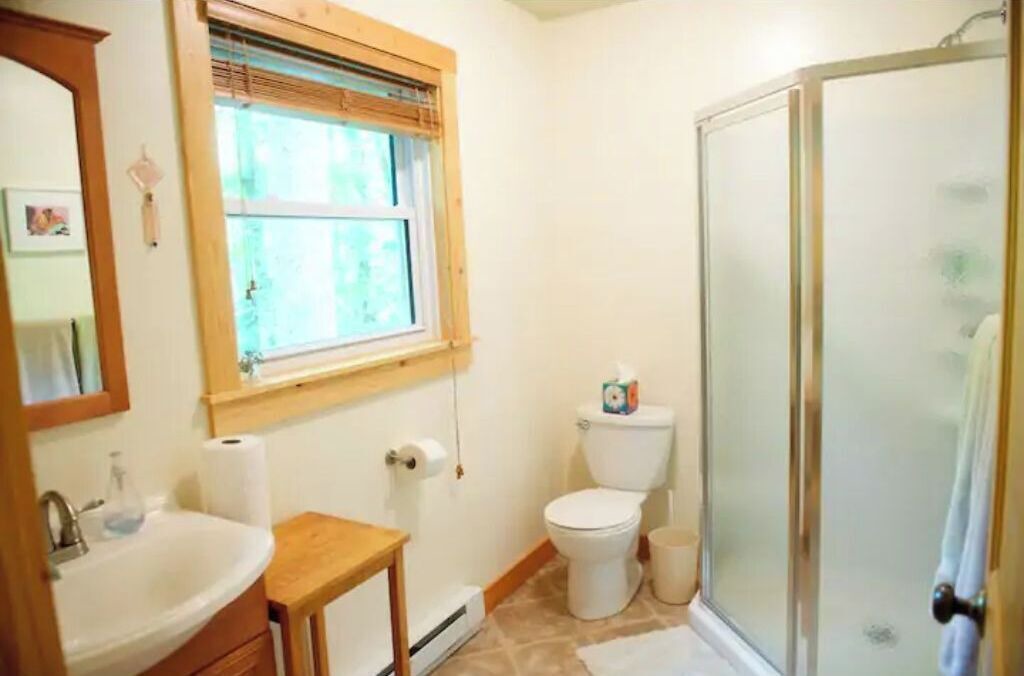 Photo of Bathroom in Swannanoa