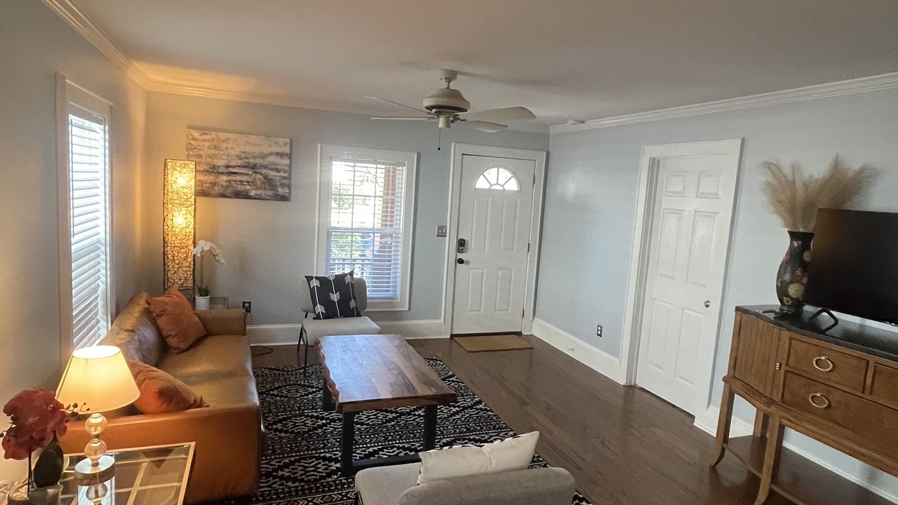 Photo of Livingroom in Cherry
