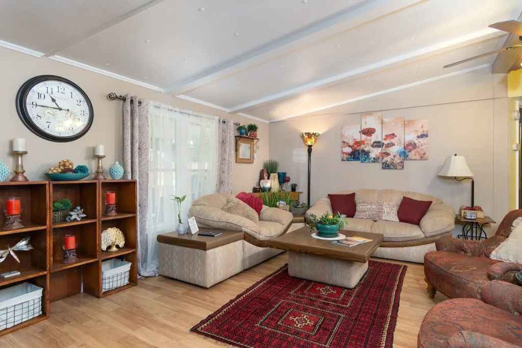 Photo of Livingroom in Woodfin