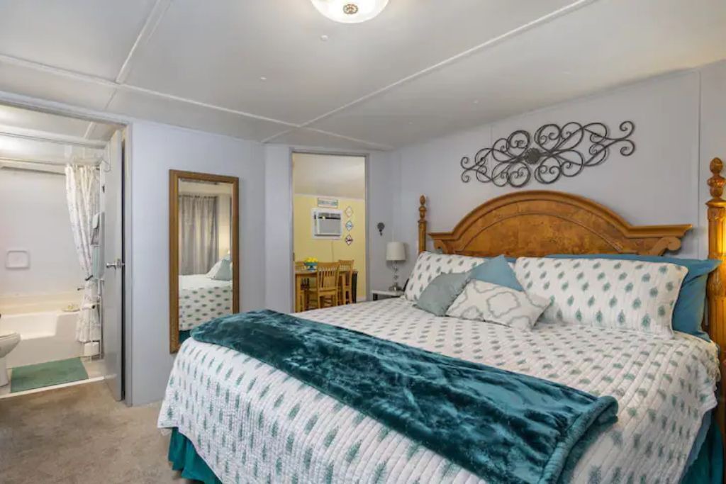 Photo of Bedroom in Woodfin