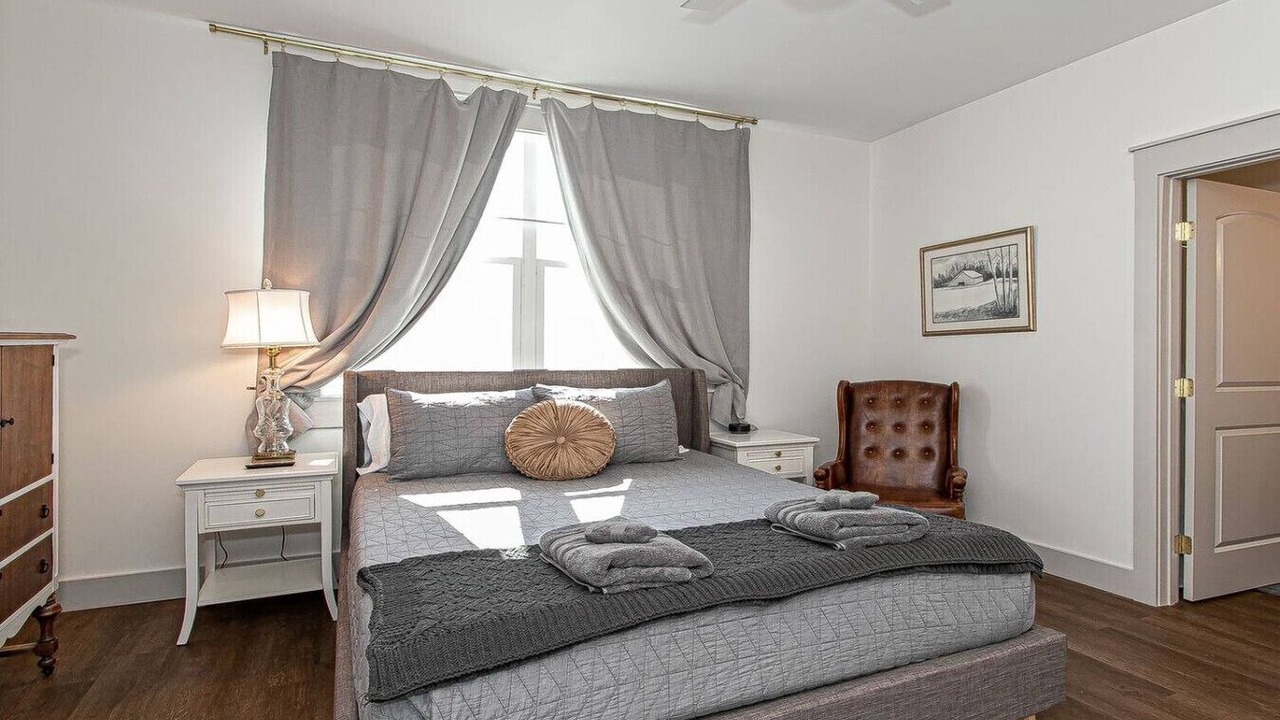 Photo of Bedroom in Knoxville
