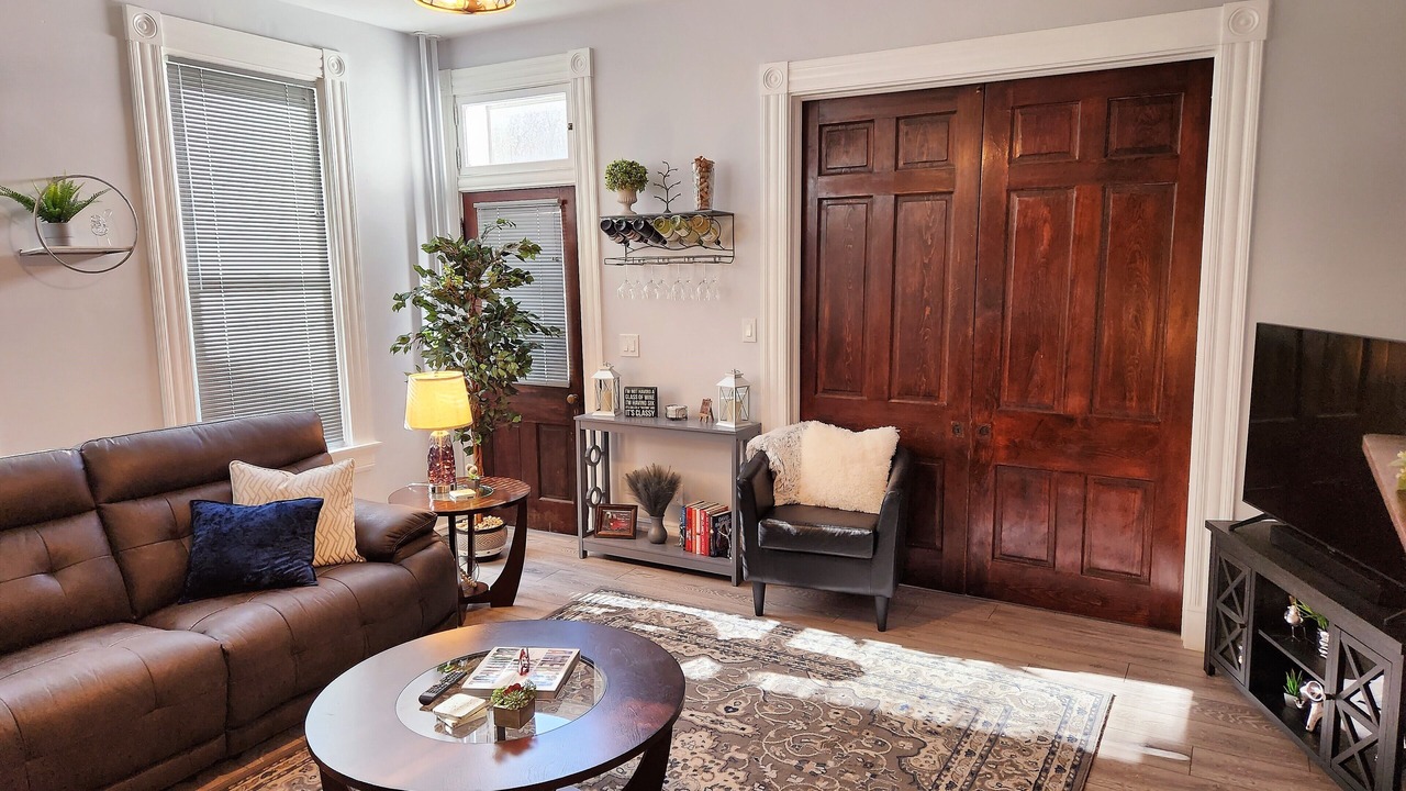 Photo of Livingroom in East Price Hill