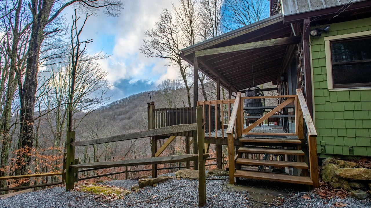 Photo of Patio Balcony in Wolf Laurel
