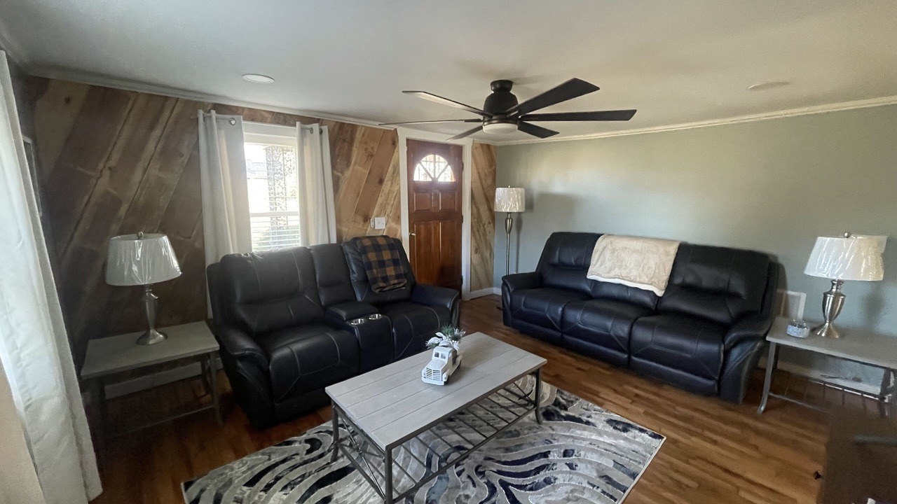 Photo of Livingroom in Frankfort