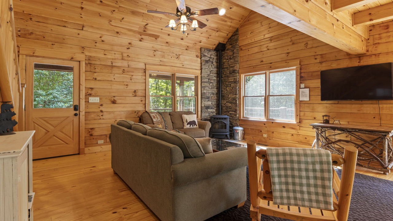 Photo of Livingroom in Mill Spring