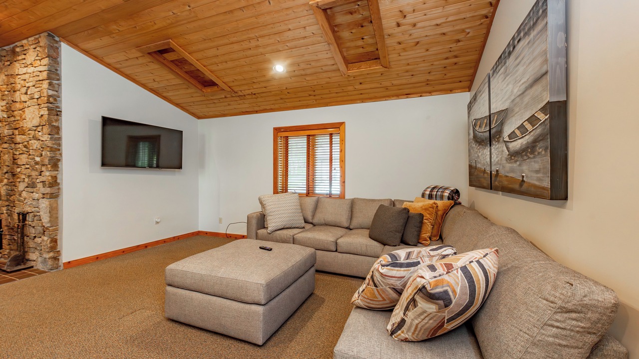 Photo of Livingroom in Turkey Neck