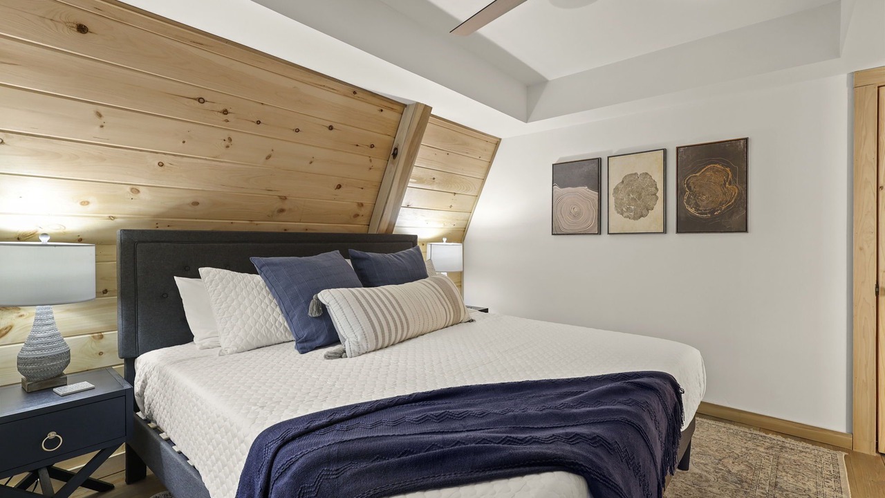 Photo of Bedroom in Beech Mountain