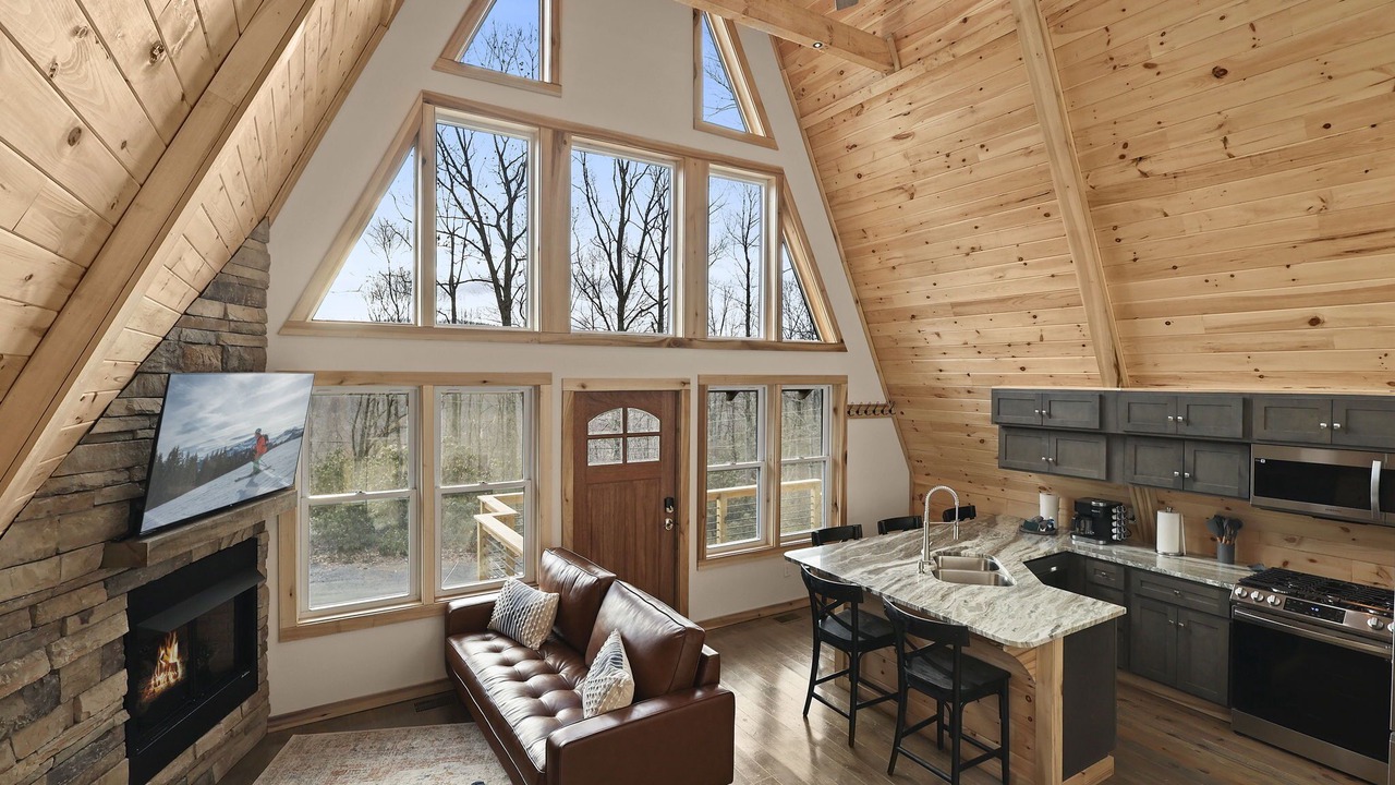 Photo of Livingroom in Beech Mountain