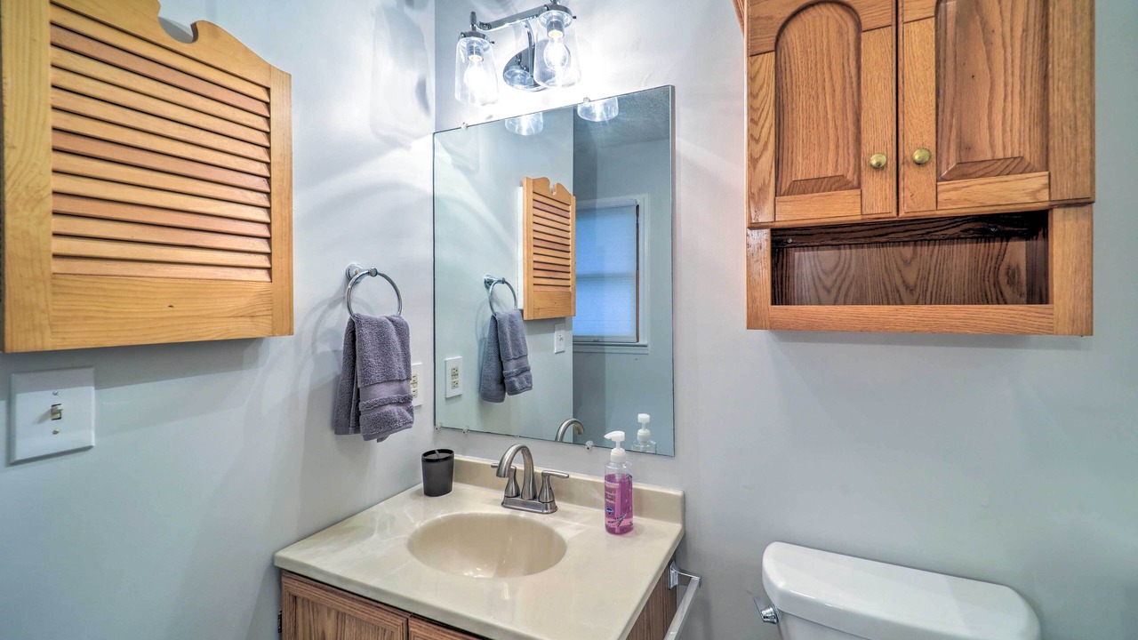 Photo of Bathroom in Pineola