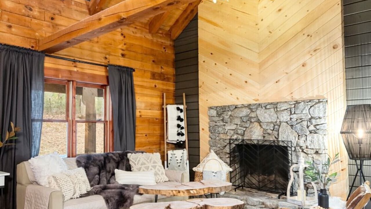 Photo of Livingroom in Fairview