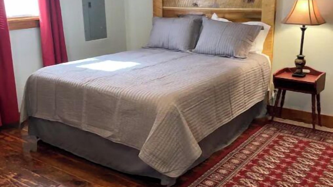 Photo of Bedroom in Greene County