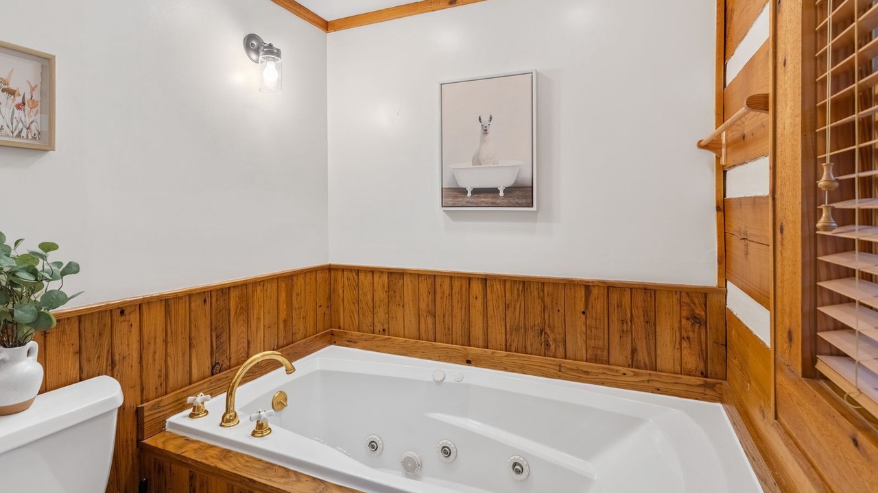Photo of Bathroom in Banner Elk