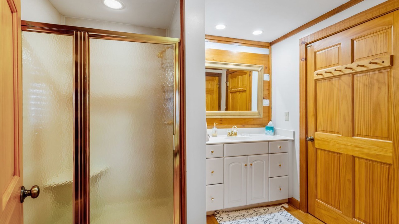 Photo of Bathroom in Banner Elk