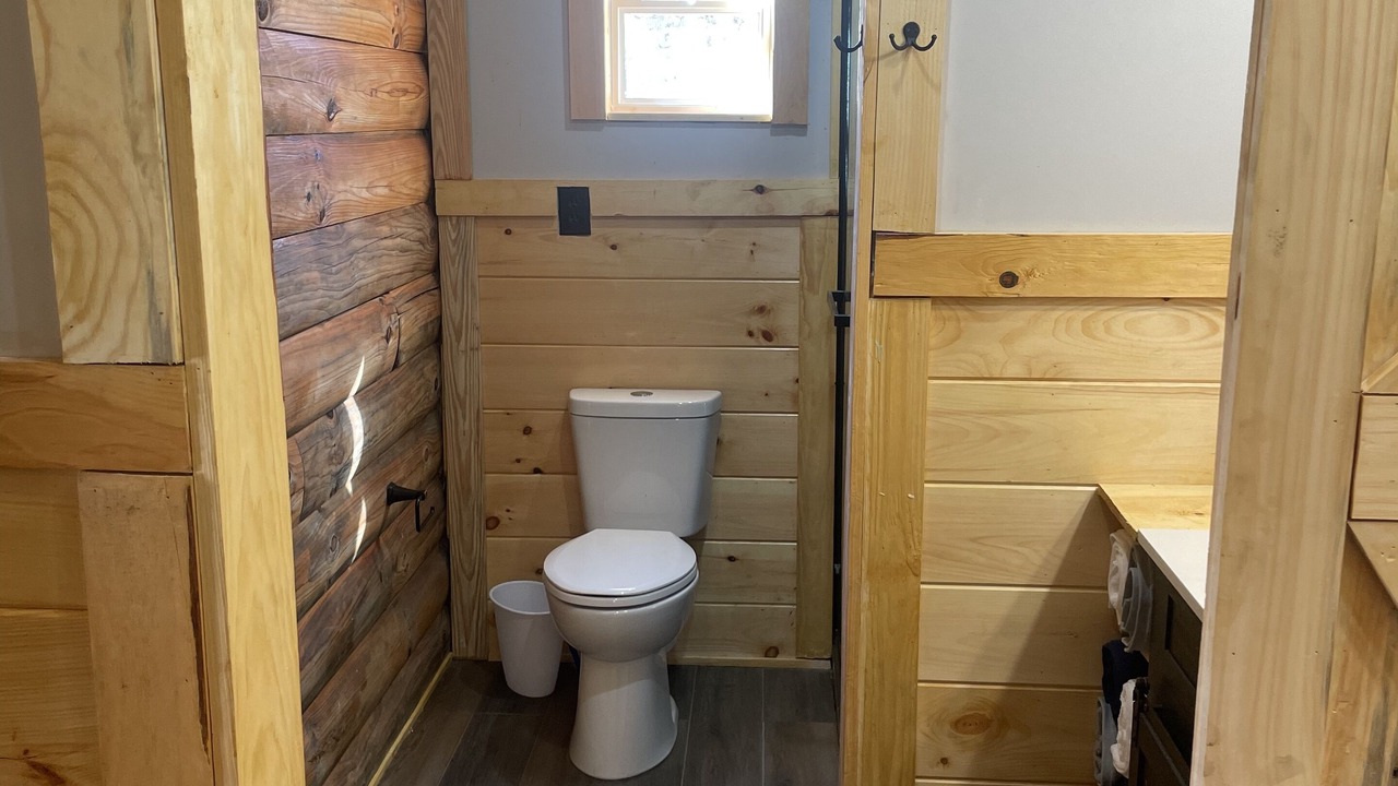 Photo of Bathroom in Campton