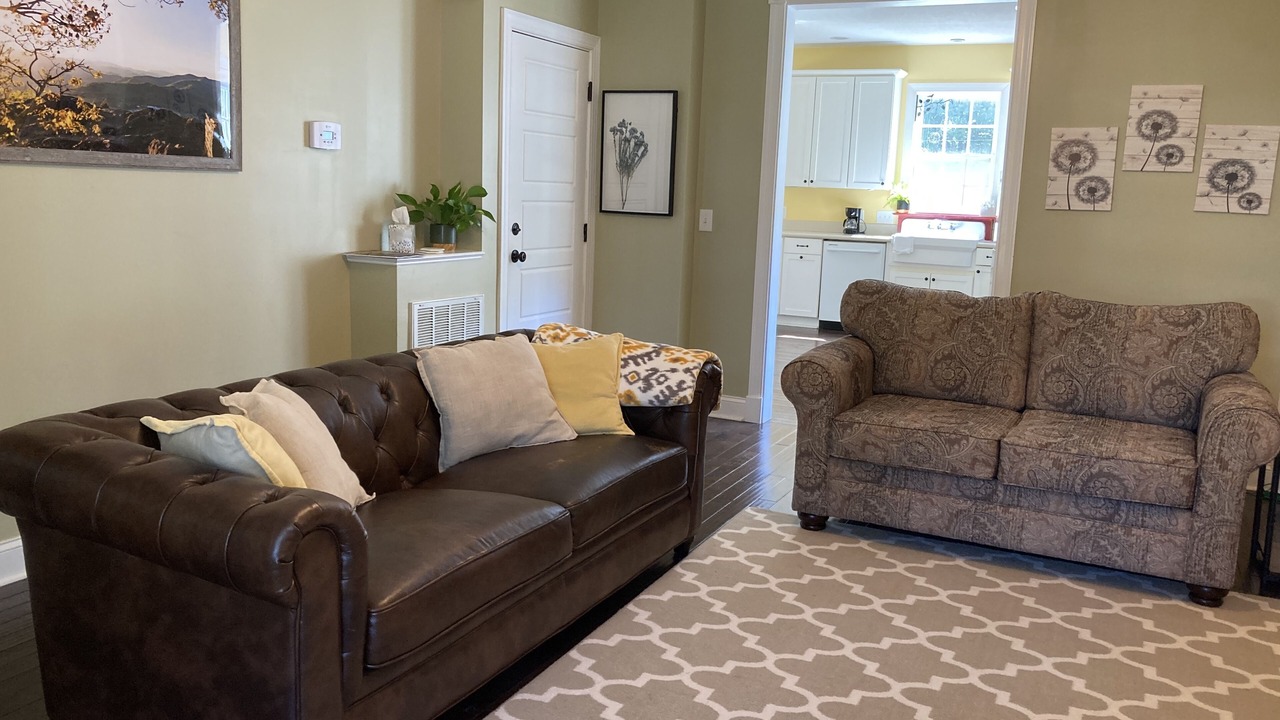 Photo of Livingroom in Fairview