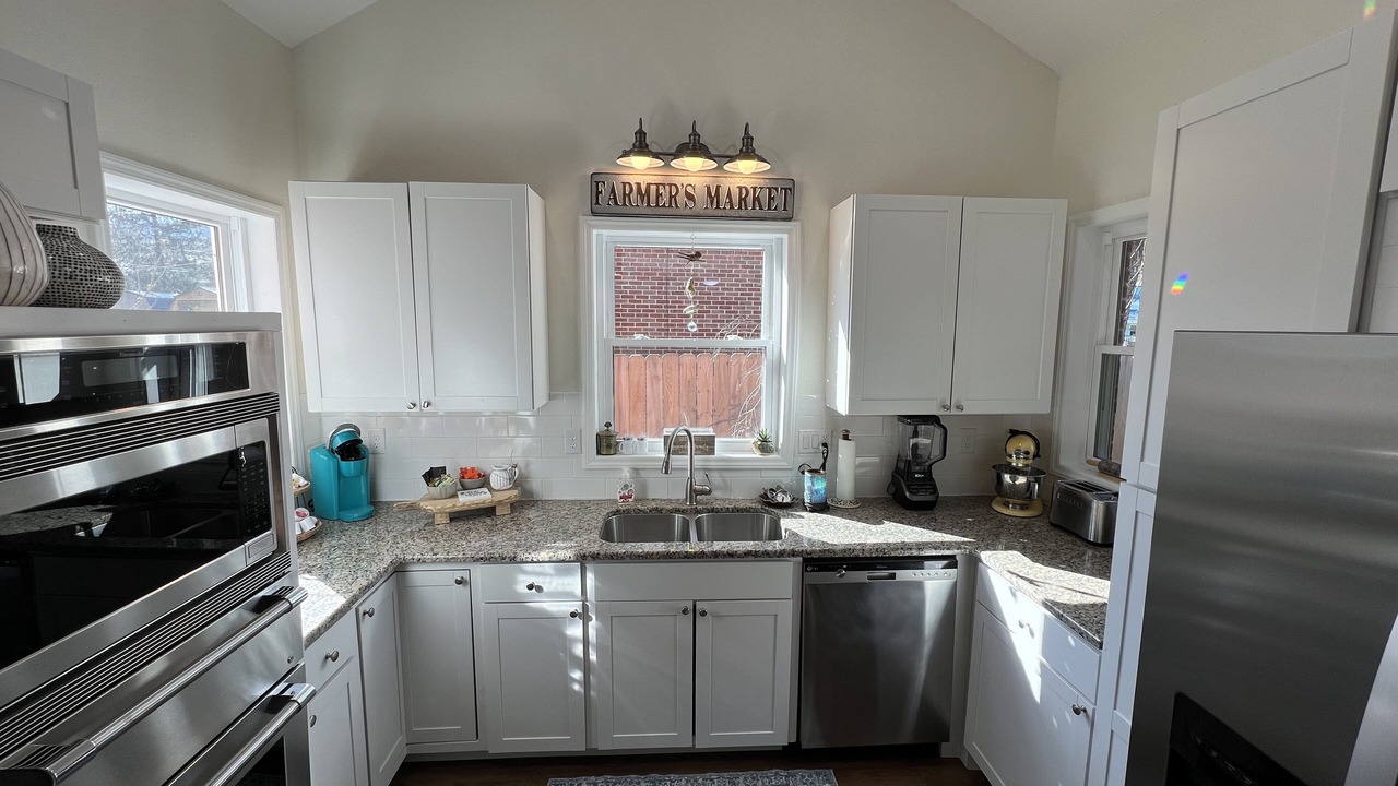 Photo of Kitchen in Roan Mountain