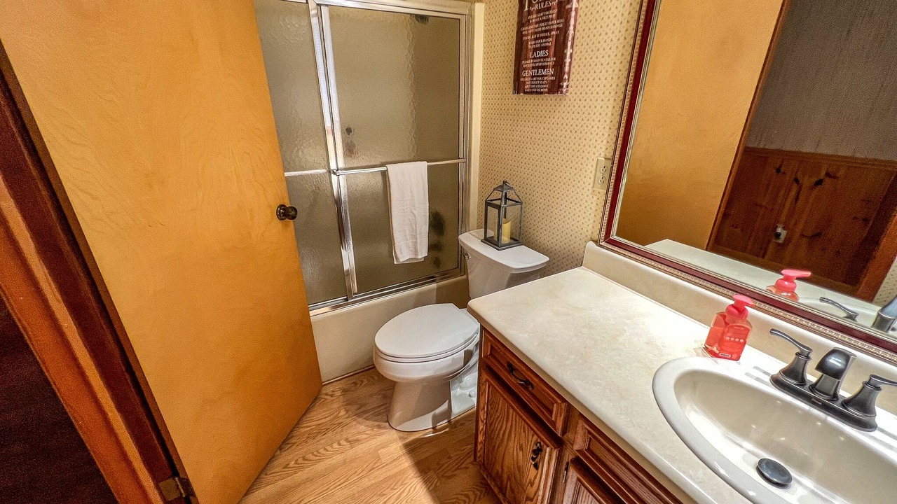Photo of Bathroom in Grassy Creek