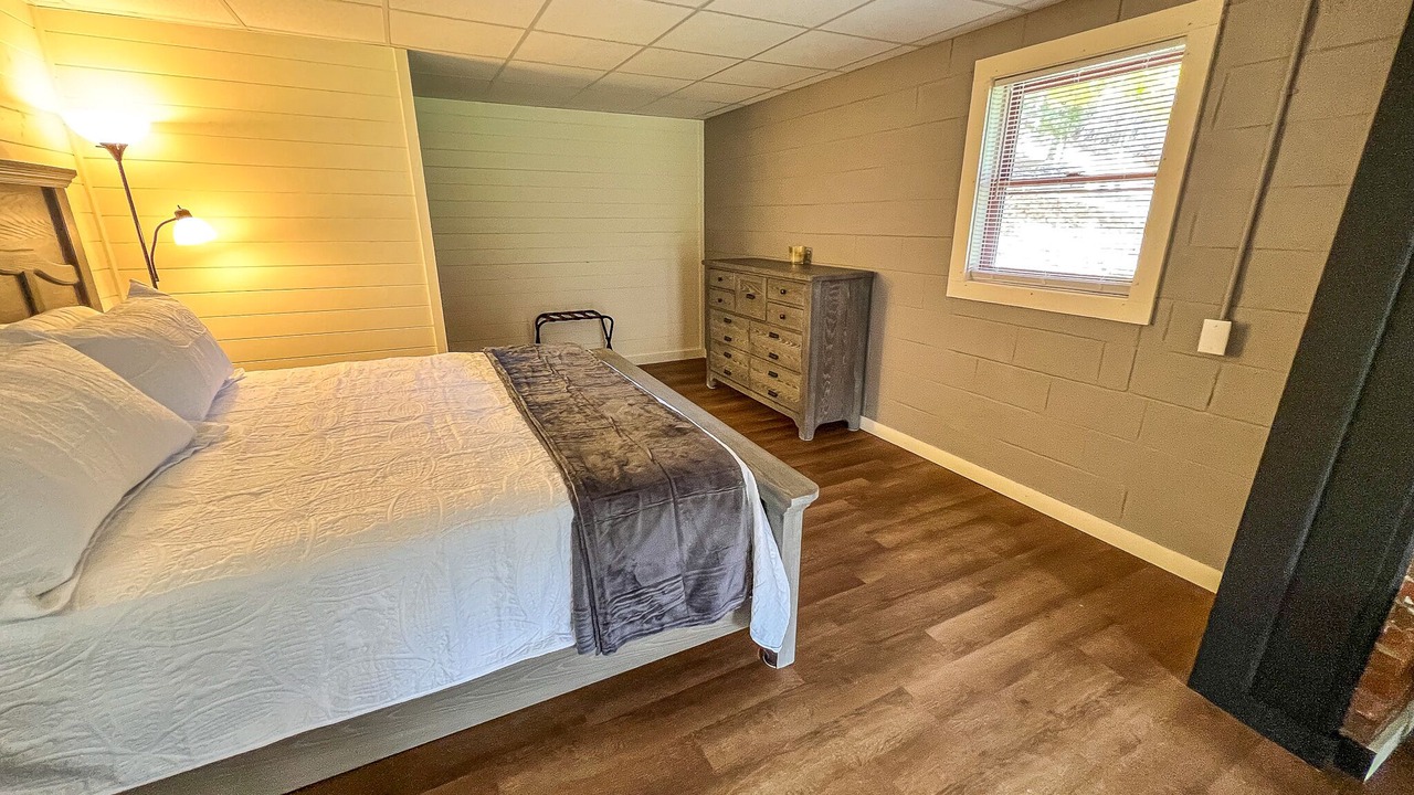 Photo of Bedroom in Grassy Creek