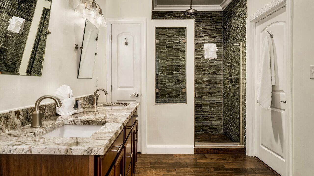 Photo of Bathroom in Chalet Village North