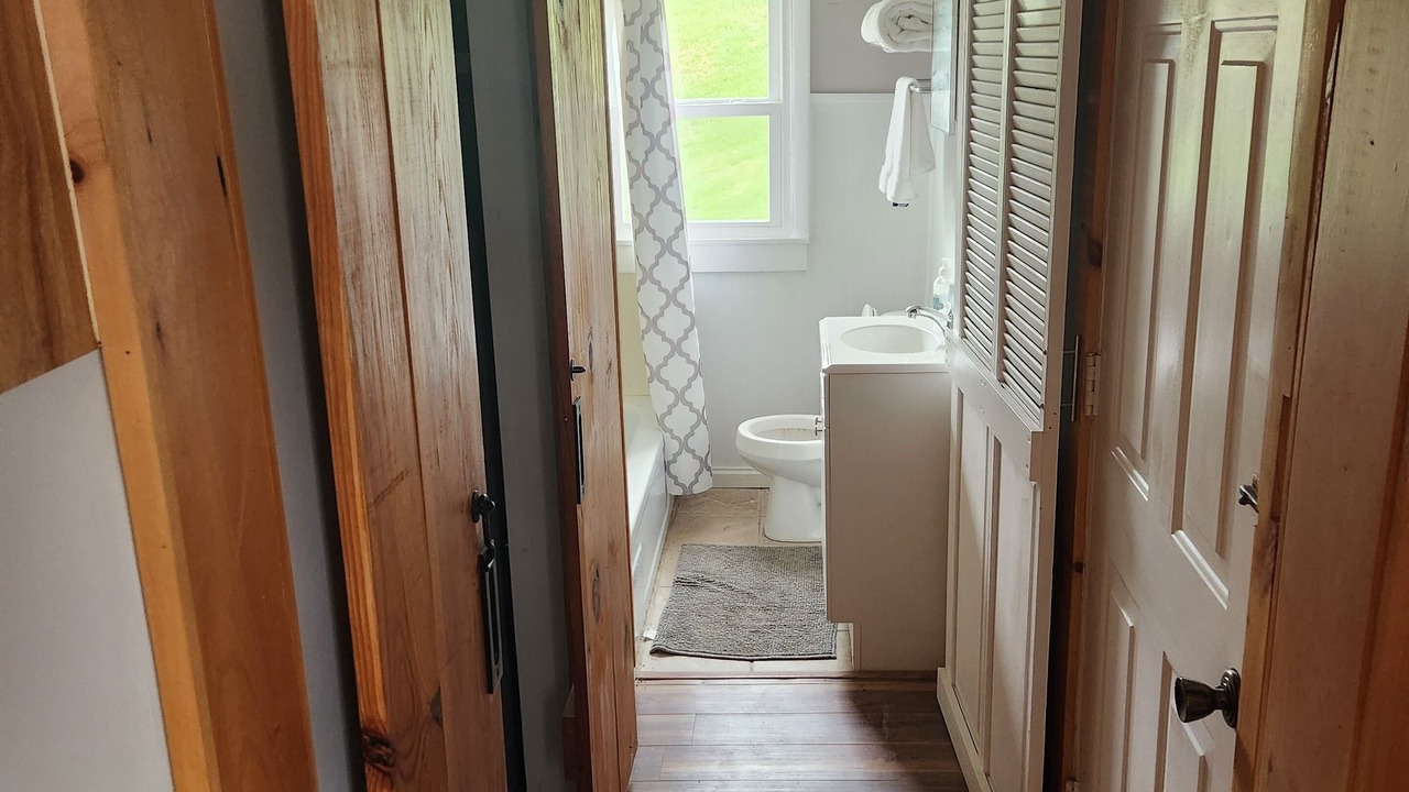 Photo of Bathroom in Butler