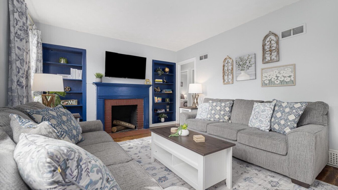Photo of Livingroom in Kingsport