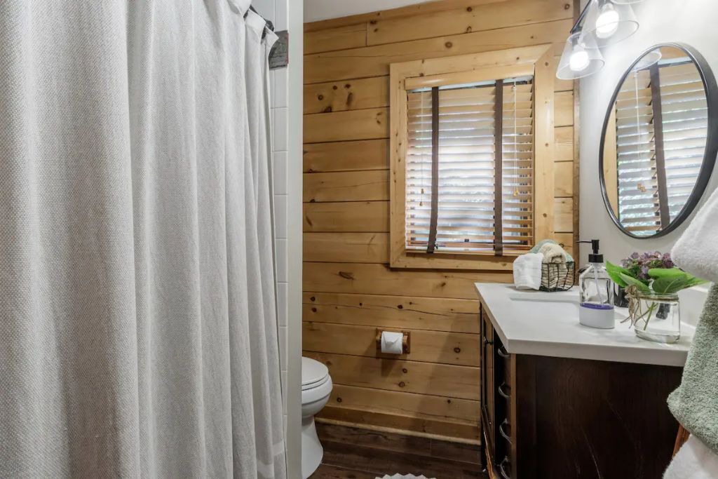 Photo of Bathroom in Sapphire