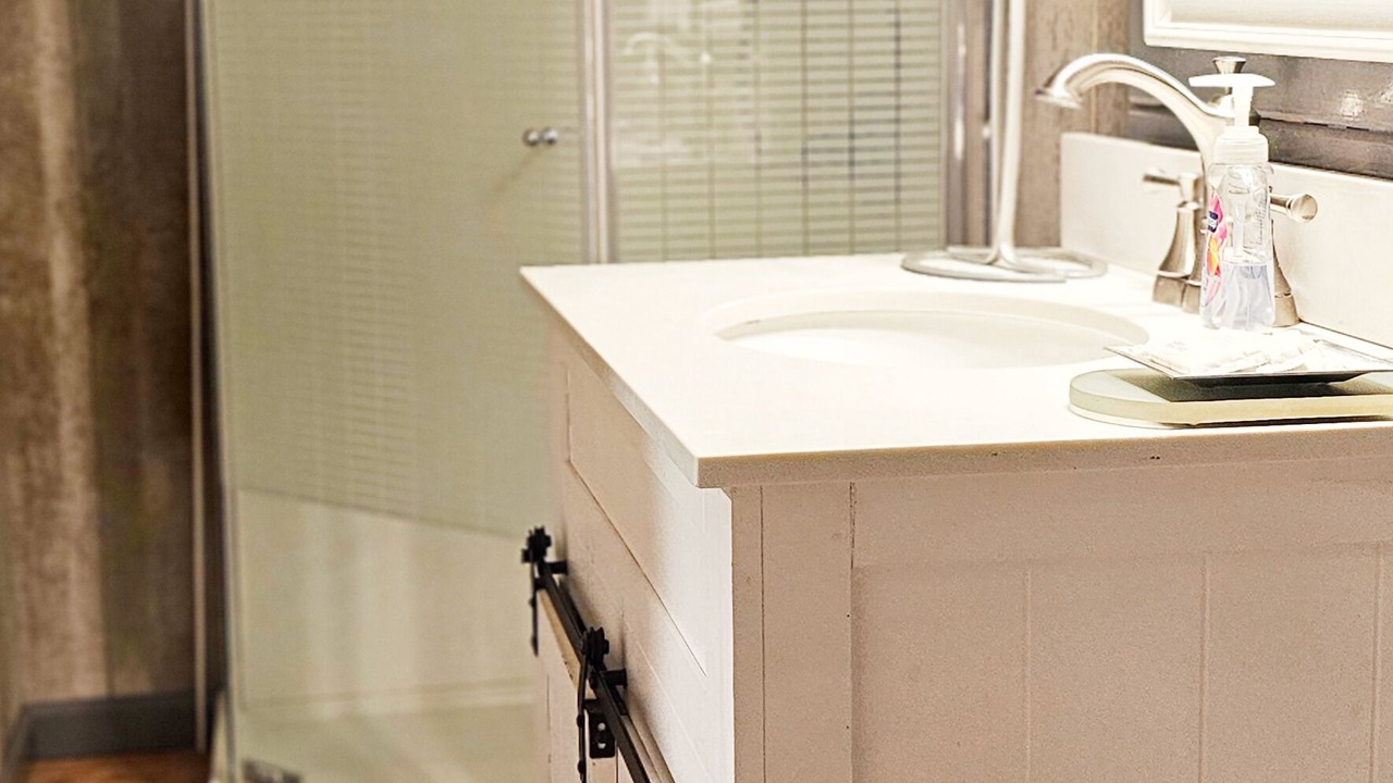 Photo of Bathroom in Dry Ridge