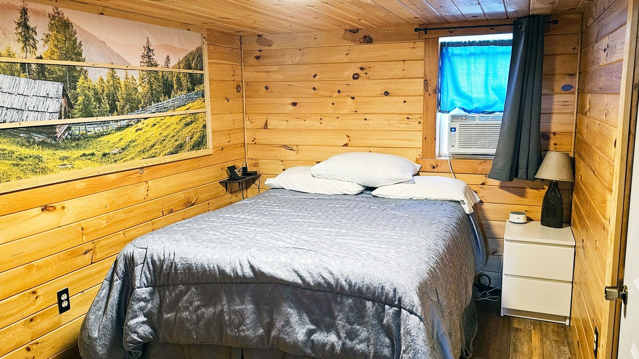 Photo of Bedroom in Dry Ridge
