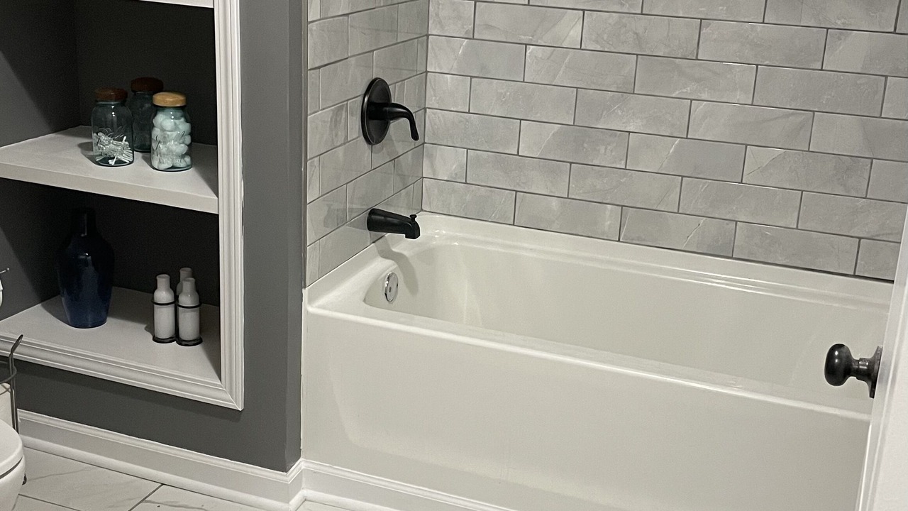 Photo of Bathroom in Clay City