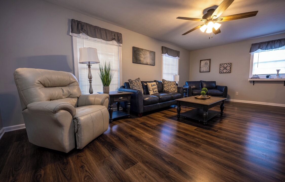 Photo of Livingroom in Clay City