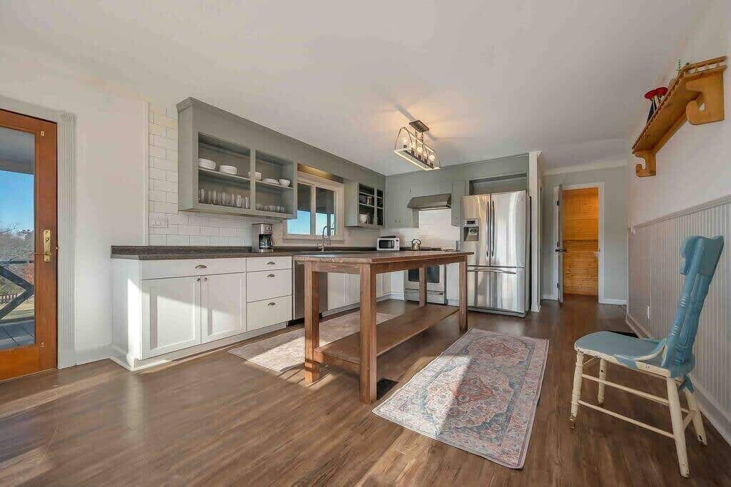 Photo of Kitchen in Tryon