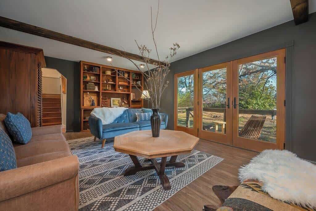 Photo of Livingroom in Tryon