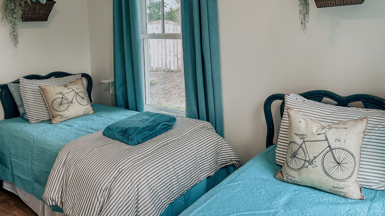 Photo of Bedroom in Hendersonville