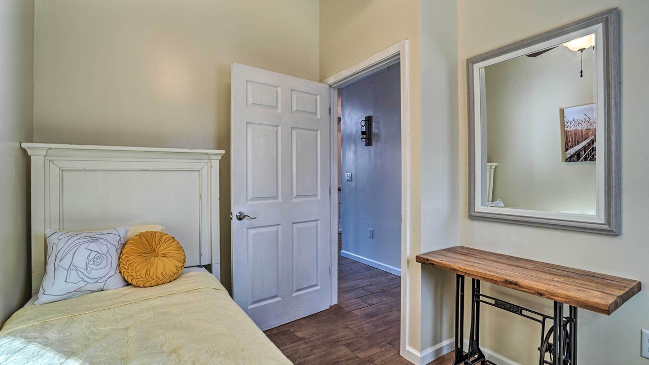 Photo of Bedroom in Oak Grove